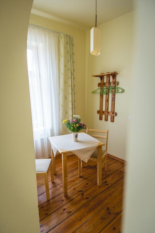 Viesu Maja Janis Otel Madona Oda fotoğraf